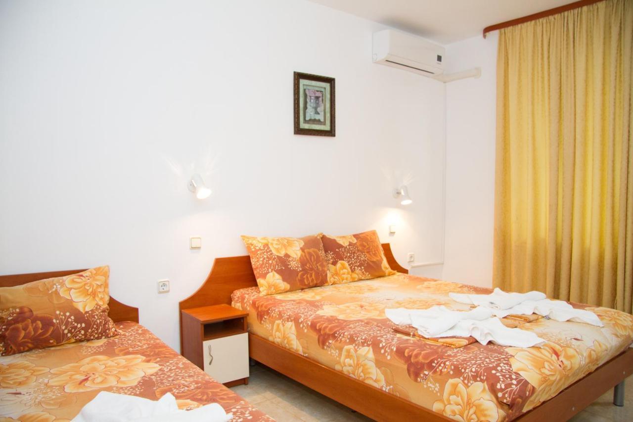 Хотел "Тихия Кът" Sozopol Exterior foto